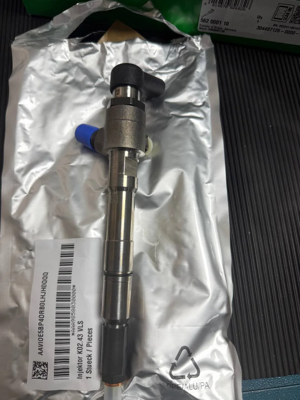 Inyector nuevo Vitesco (Continental VDO) 03L 130 277 B para 1.6 TDI, foto 2